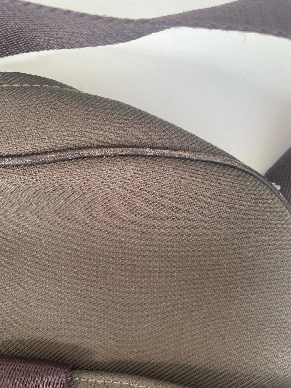 Lacoste Vintage Men's Olive Brown Nylon Canvas Messenger Crossbody Bag unisex